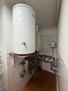 Starý plynový kotel určený k výměně